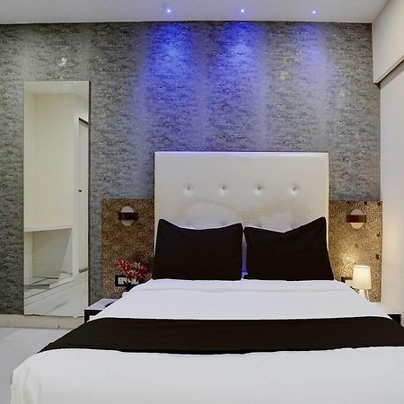 Hotel O Golden Star Mumbai Ngoại thất bức ảnh