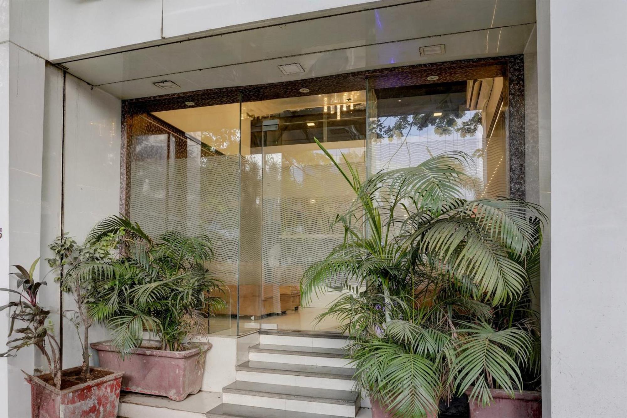 Hotel O Golden Star Mumbai Ngoại thất bức ảnh