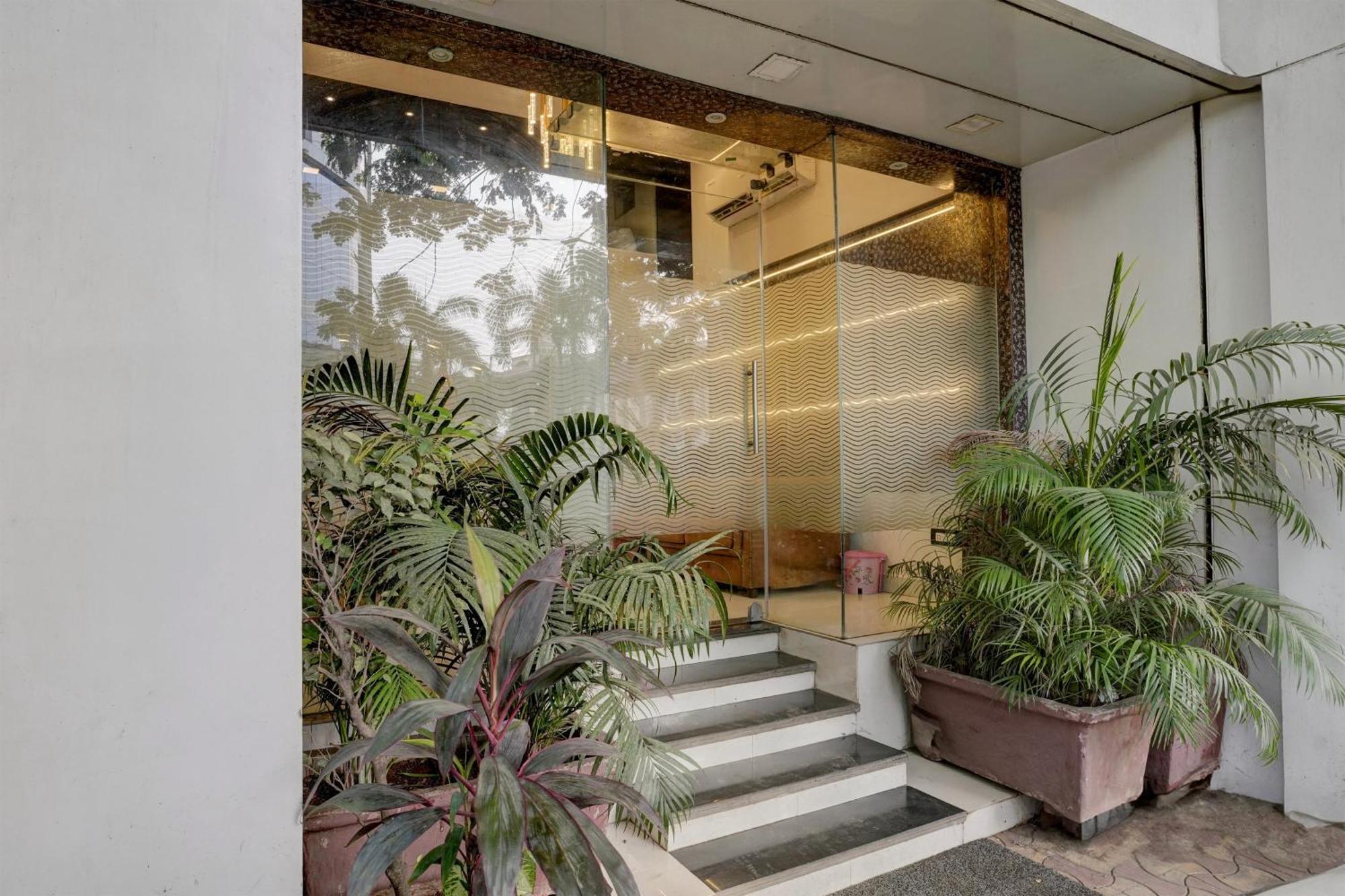 Hotel O Golden Star Mumbai Ngoại thất bức ảnh