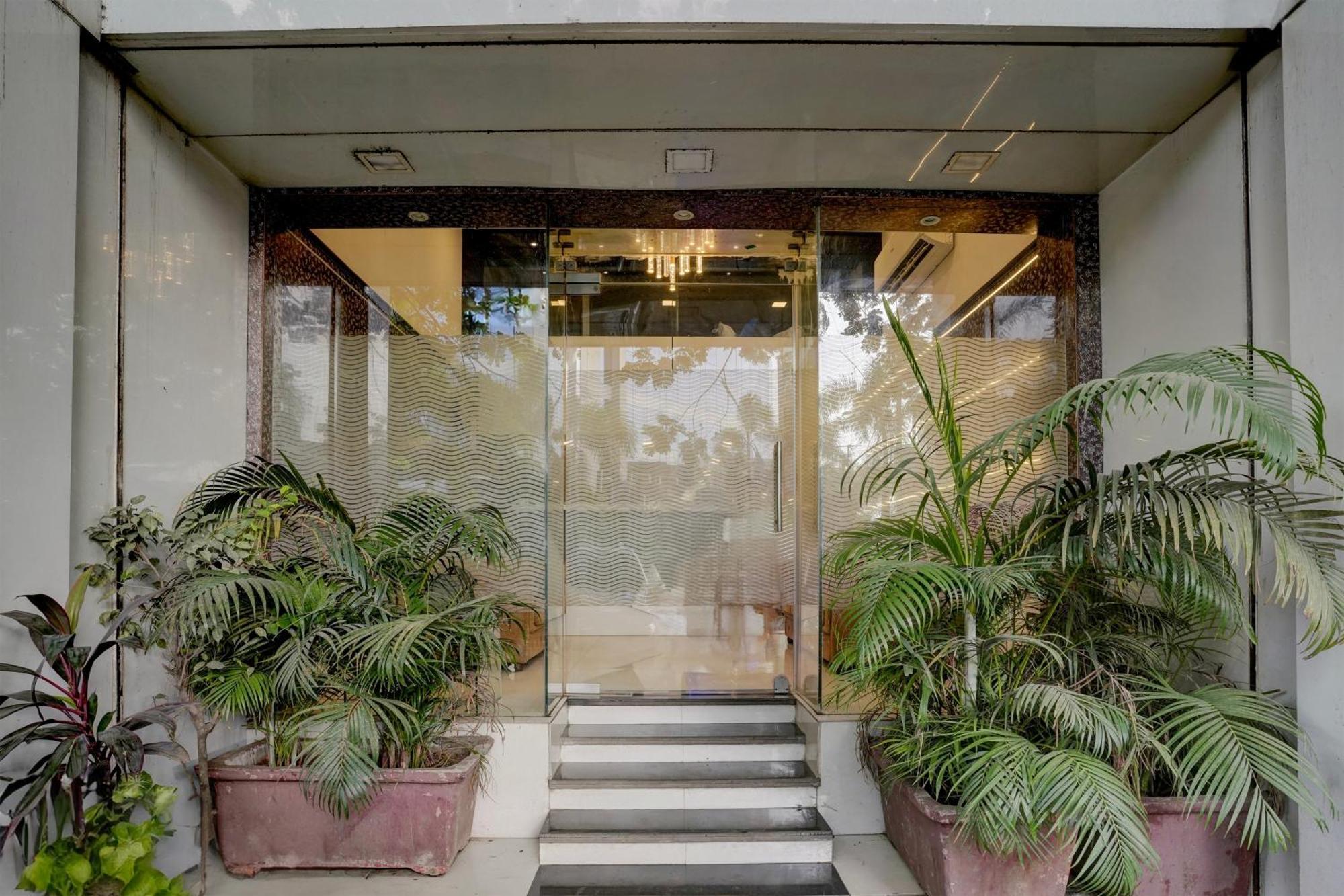 Hotel O Golden Star Mumbai Ngoại thất bức ảnh