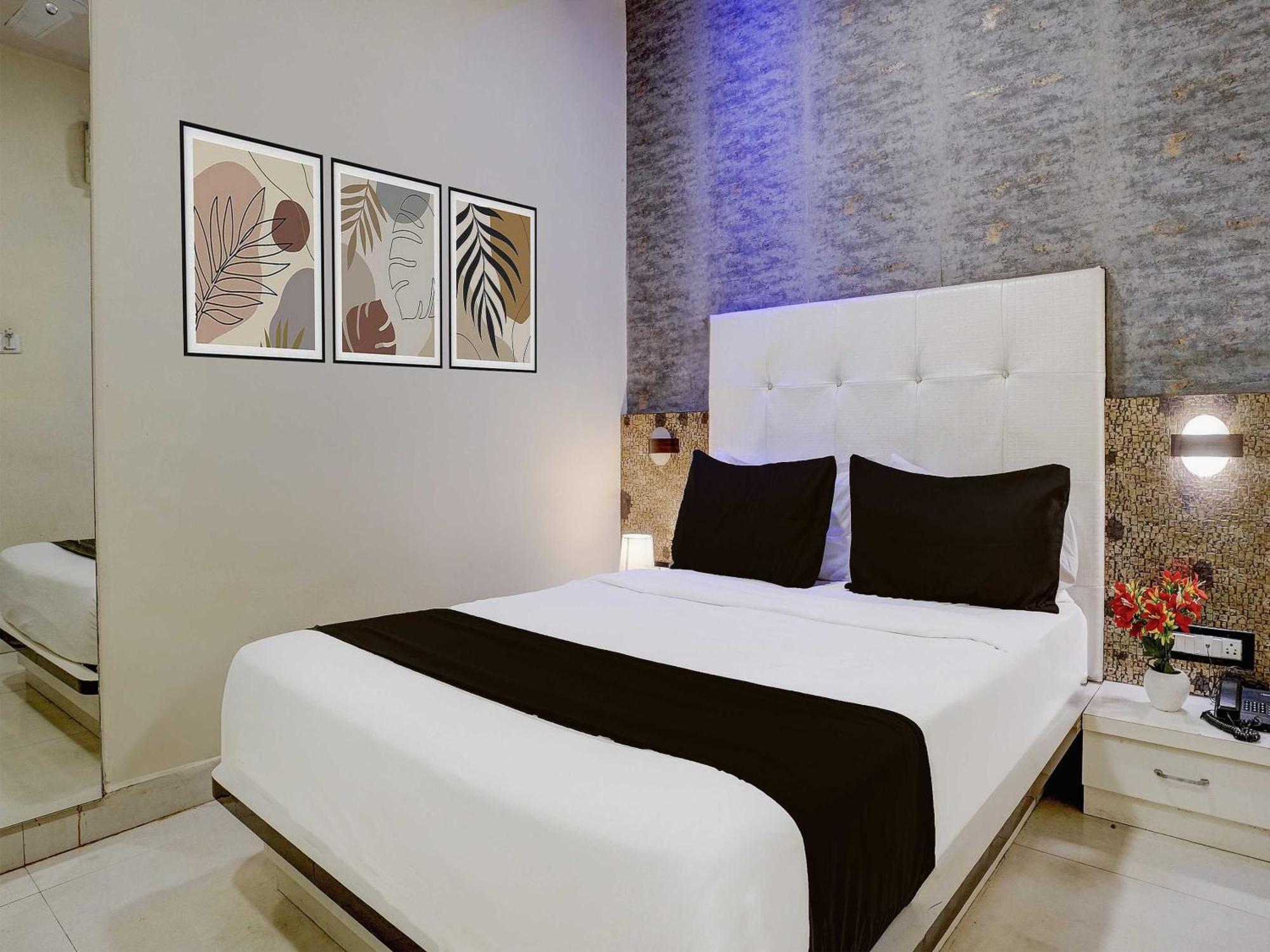 Hotel O Golden Star Mumbai Ngoại thất bức ảnh